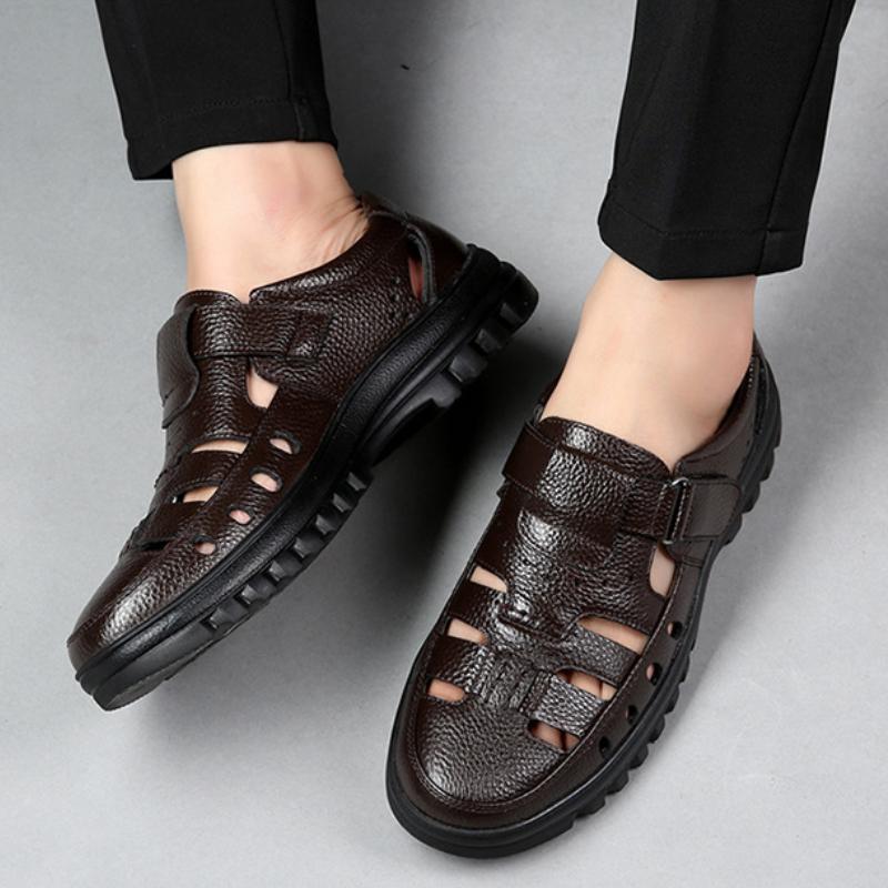 Роскошные мужские сандалии Лето Новые Кожаные туфли с перфорацией для мужчин Дышащая повседневная обувь Высокое качество Мужские сандалии 2024