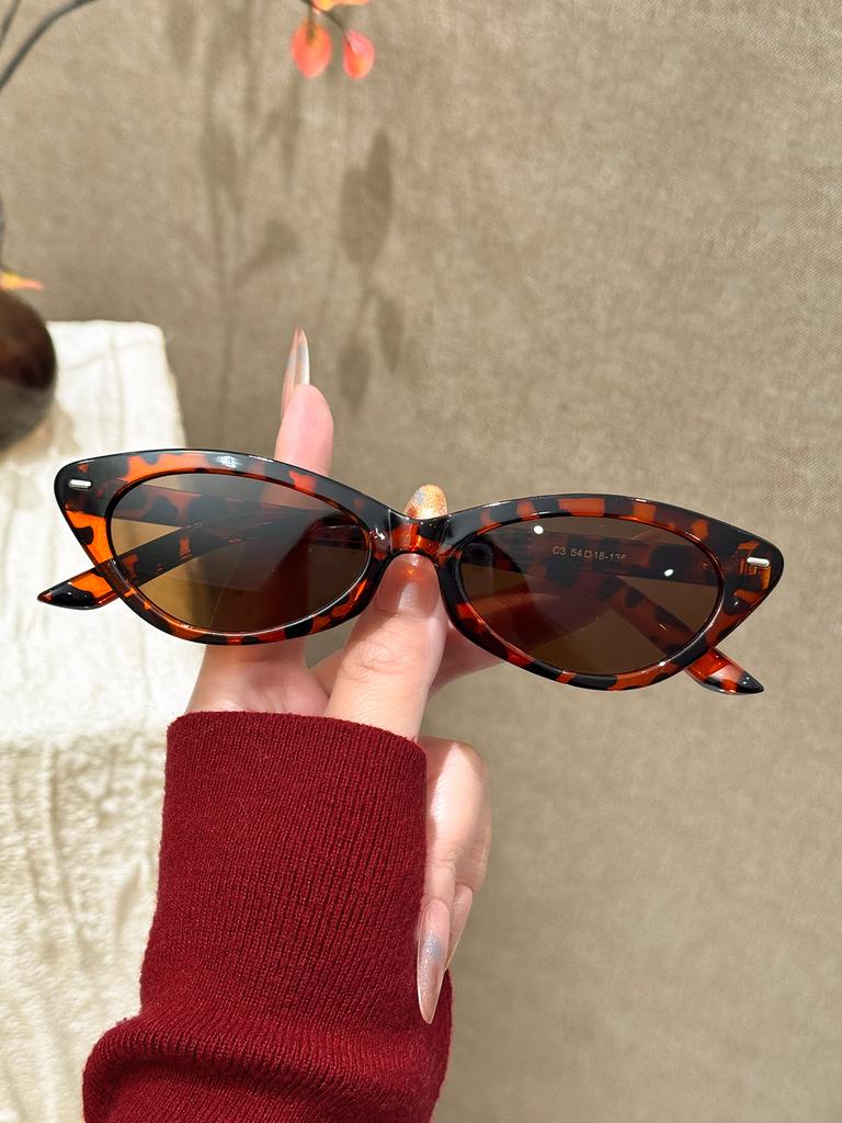 1Pc Unisex Simple Solid Color Cat-Eye Fashion Glasses with Mini Rivet Decoration, Suitable for Daily Wear and Driving