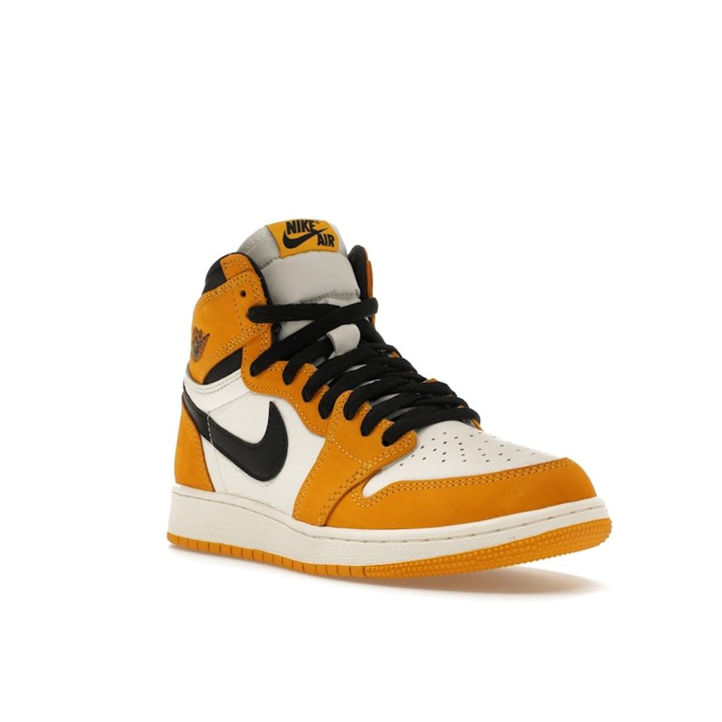 Детские кроссовки Air Jordan 1 Retro High OG GS Yellow Ochre Black Sail FD1437-701