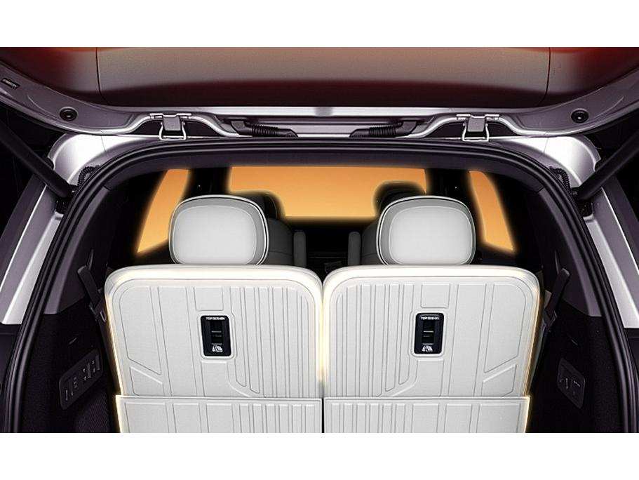 Шестиместный коврик в багажник Geely Galaxy M9 - Аксессуар модели TPE25