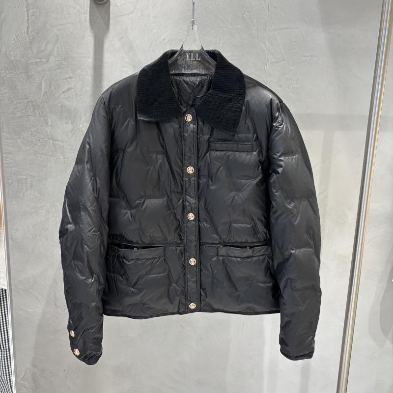 White duck down light down jacket women's short style, new autumn and winter fashion coat