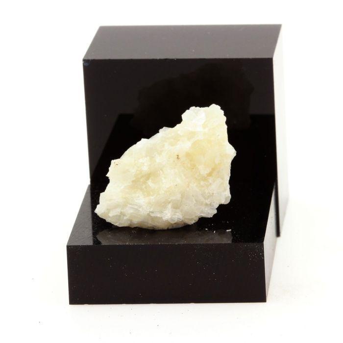 Chondrodite 11.2 carats