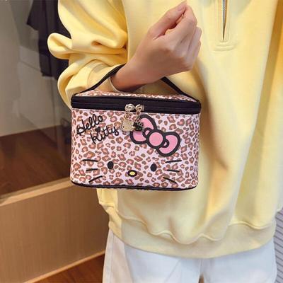 Квадратная дорожная косметичка Hello Kitty Hopi