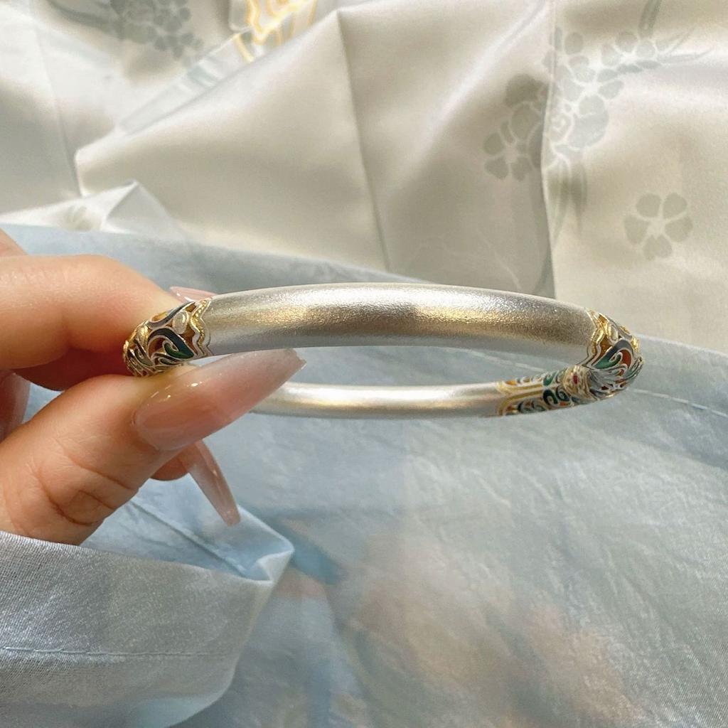 Enamel roll grass pattern bracelet female Chinese style closed bracelet versatile