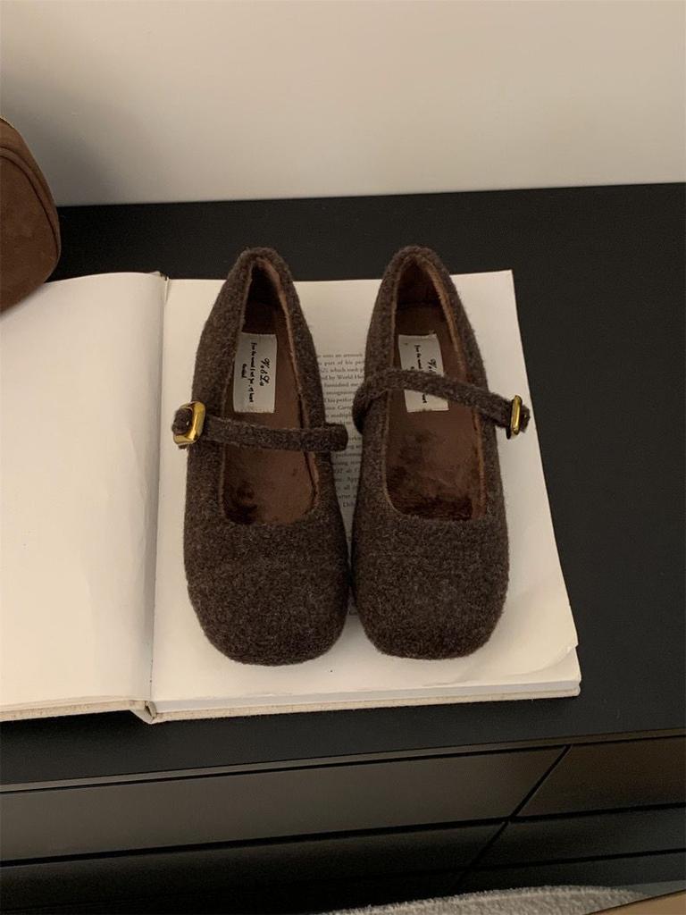 Высококачественные пушистые туфли для женщин, новые осенне-зимние туфли Мэри Джейн на плоской подошве с ретро-темпераментом