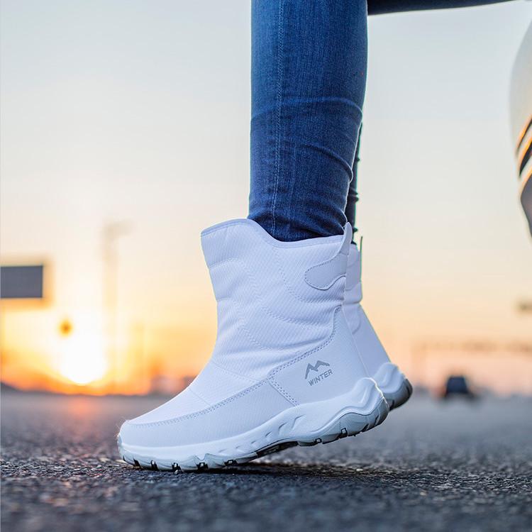 Утолщенные теплые нескользящие плюшевые хлопковые туфли, новые женские водонепроницаемые зимние ботинки на молнии