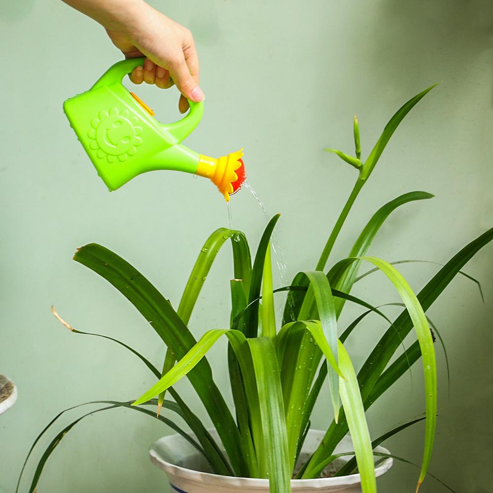High Quality Gardening Supplies Mini Plastic Watering Can Plants Sprinkler Kids Toys