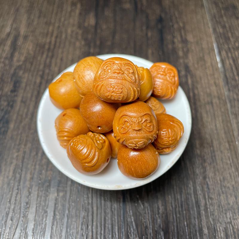 Xinshan Carved Sandalwood Beads and Phone Pendant Accessories