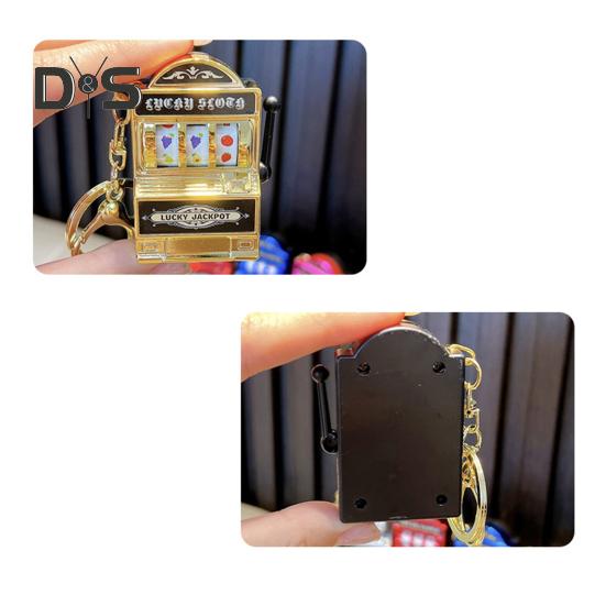 Мини-казино игровая консоль брелок портативный пластиковый брелок забавный подарок для геймеров многофункциональный игровой брелок