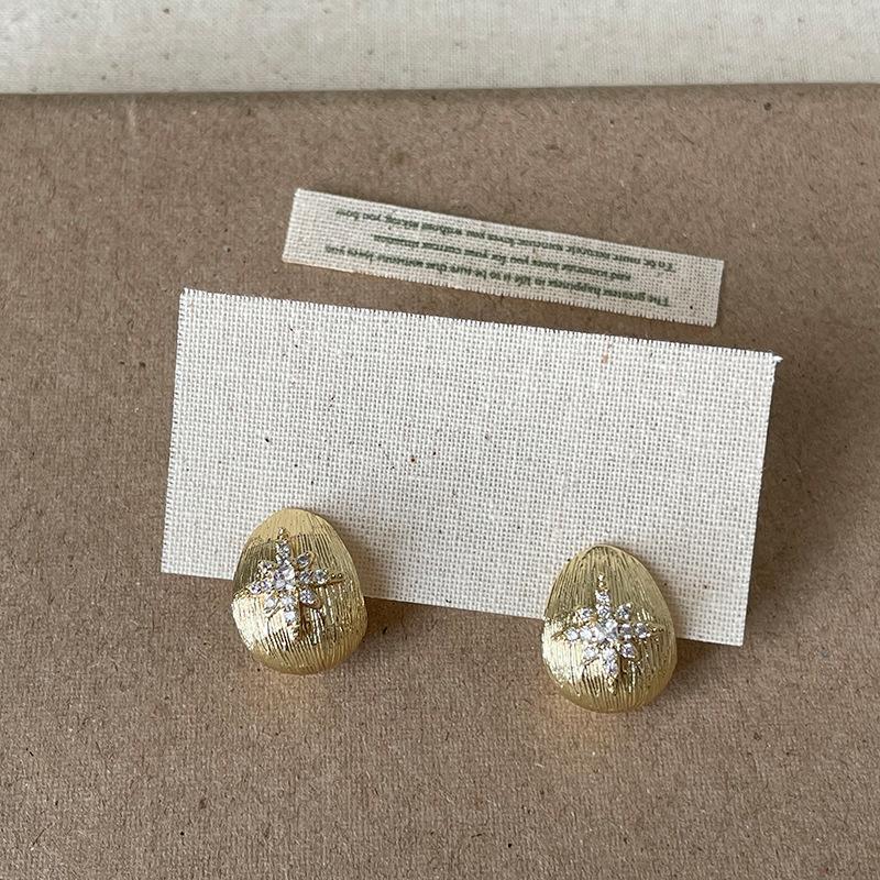 Zircon Starlight Beans Metal Stud Earrings Women's Niche Personality Fashion Trend Earrings Earrings