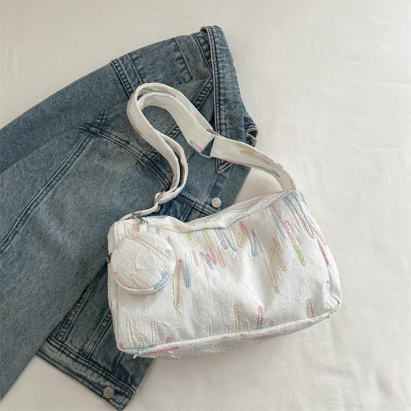 Unique Street Style Tote Bag For Women With Ample Storage Perfect For Summer Outings