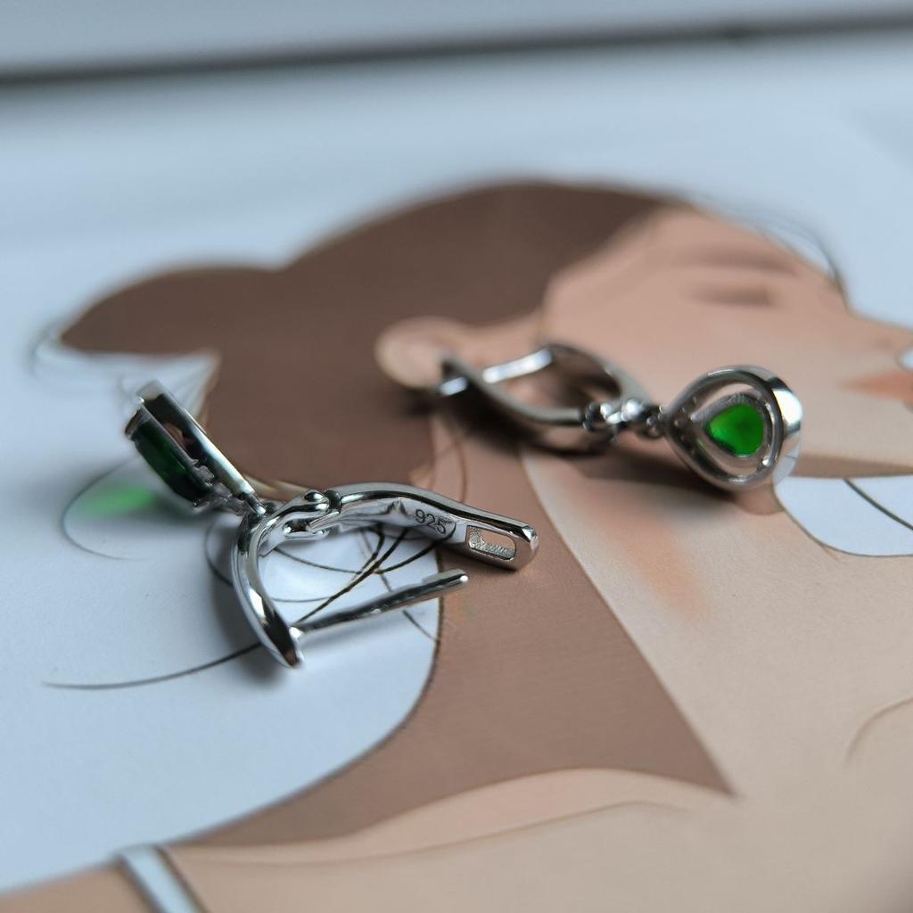 Серебряные серьги с изумрудом nano 1.202ct (2192220)