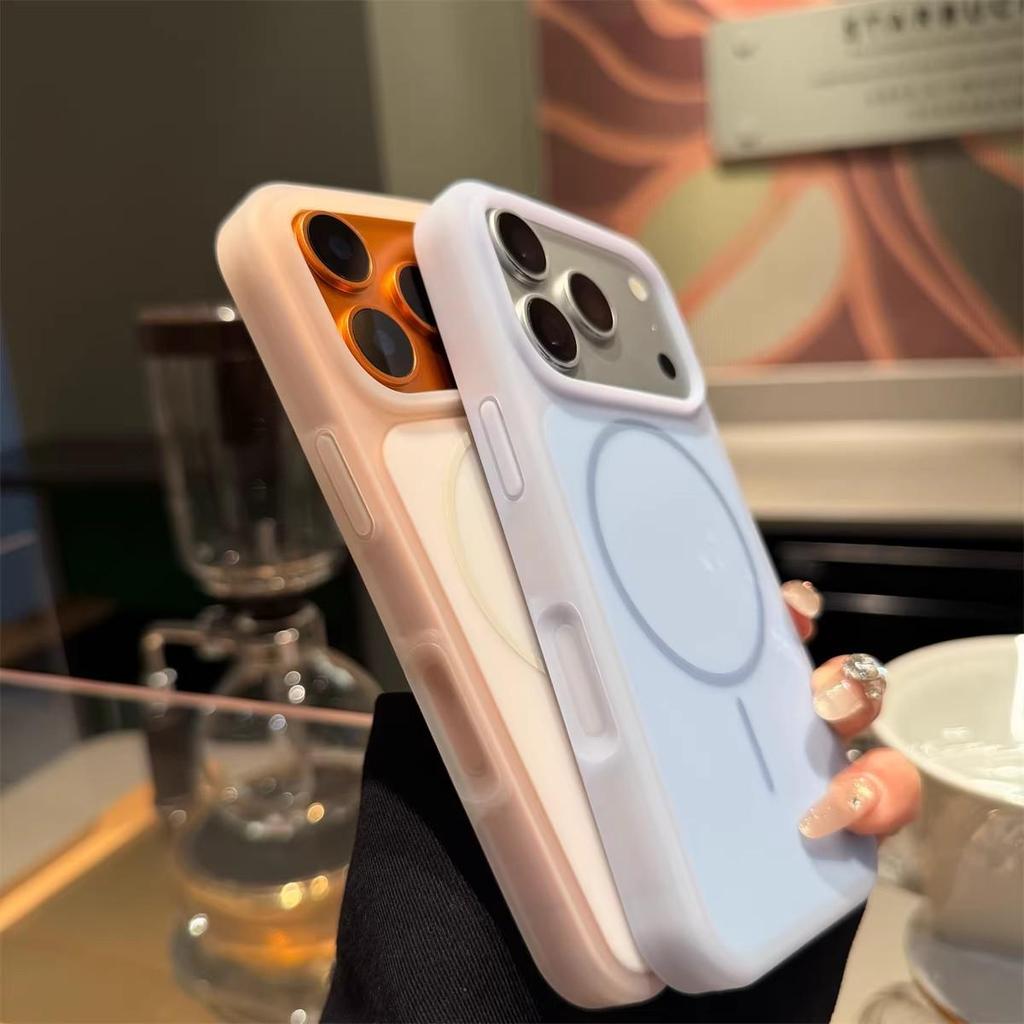 Магнитный чехол для iPhone 17 Pro Max из жидкого силикона - Мороженое, Ударопрочный жесткий чехол