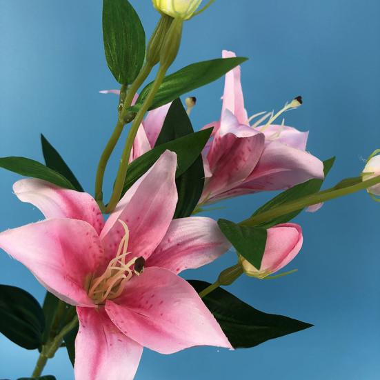 Широко используемый поддельный цветок лилии, яркий, безопасный, декоративный