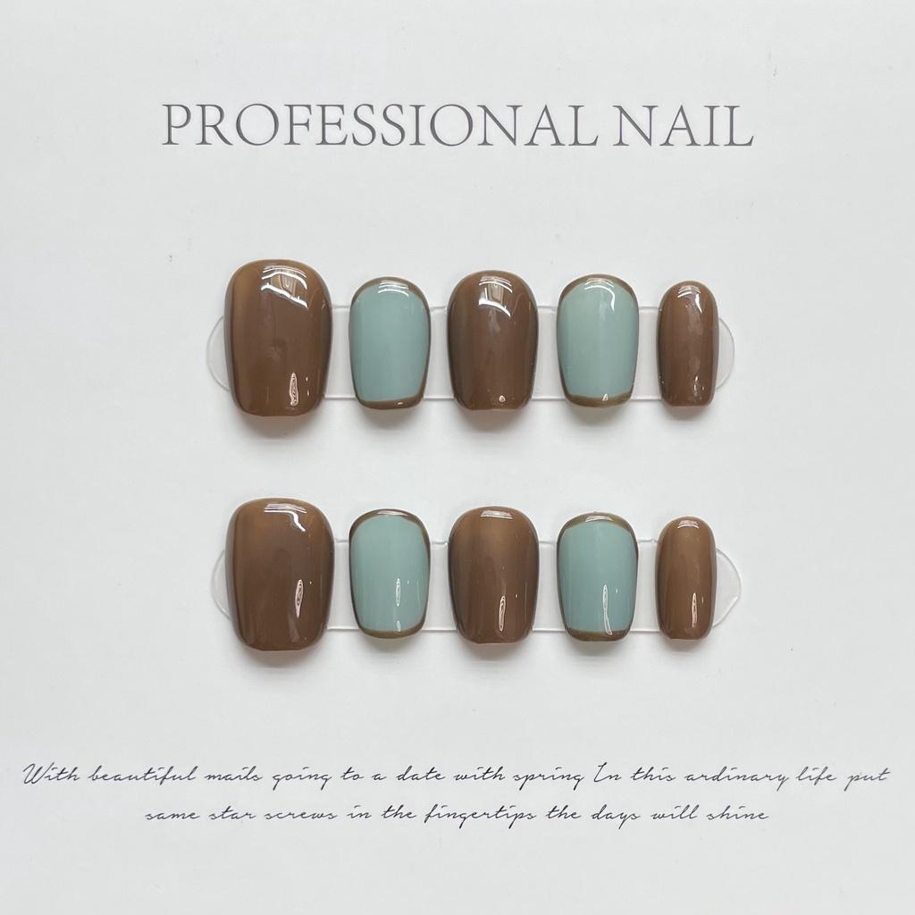 Искусственные ногти ручной работы ранней осенью в стиле ретро, ​​простые каштаново-коричневые ногти для фототерапии для невесты, многоразовые и съемные ногти