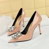 2025 Новые Роскошные Туфли-лодочки с Острым Носком на Тонком Высоком Каблуке, Дизайн с Пряжкой из Крупных Страз, Женские Лакированные Туфли-стилетто для Вечеринок