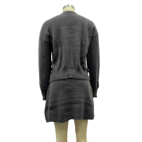 Комплект из 2 предметов: свитер, юбка, свитер, О-образный вырез, длинный рукав, трикотажные топы, мини-юбка А-силуэта средней посадки, однотонный повседневный наряд