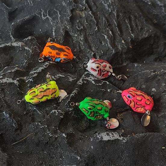 2.7CM/3.2G Мини Мягкая Лягушка Приманка с Беспроволочным Крючком Спиннер Лезвие ПВХ Искусственный