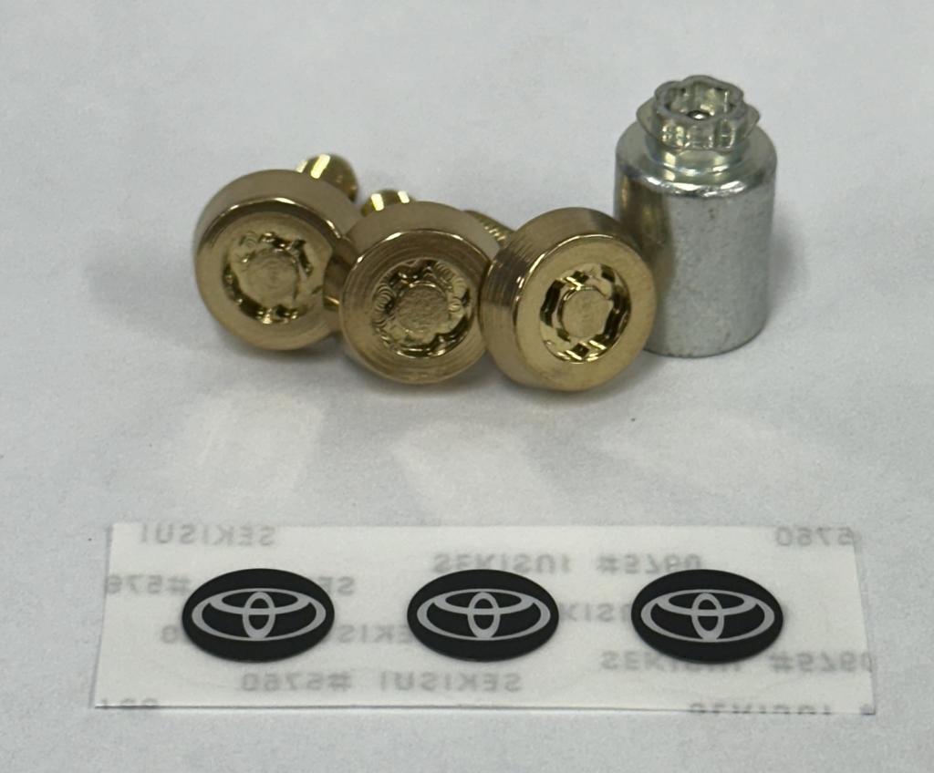 Toyota 08407-00750 [Оригинальные внутренние детали] Болт с замком (Для номерного знака) Золото