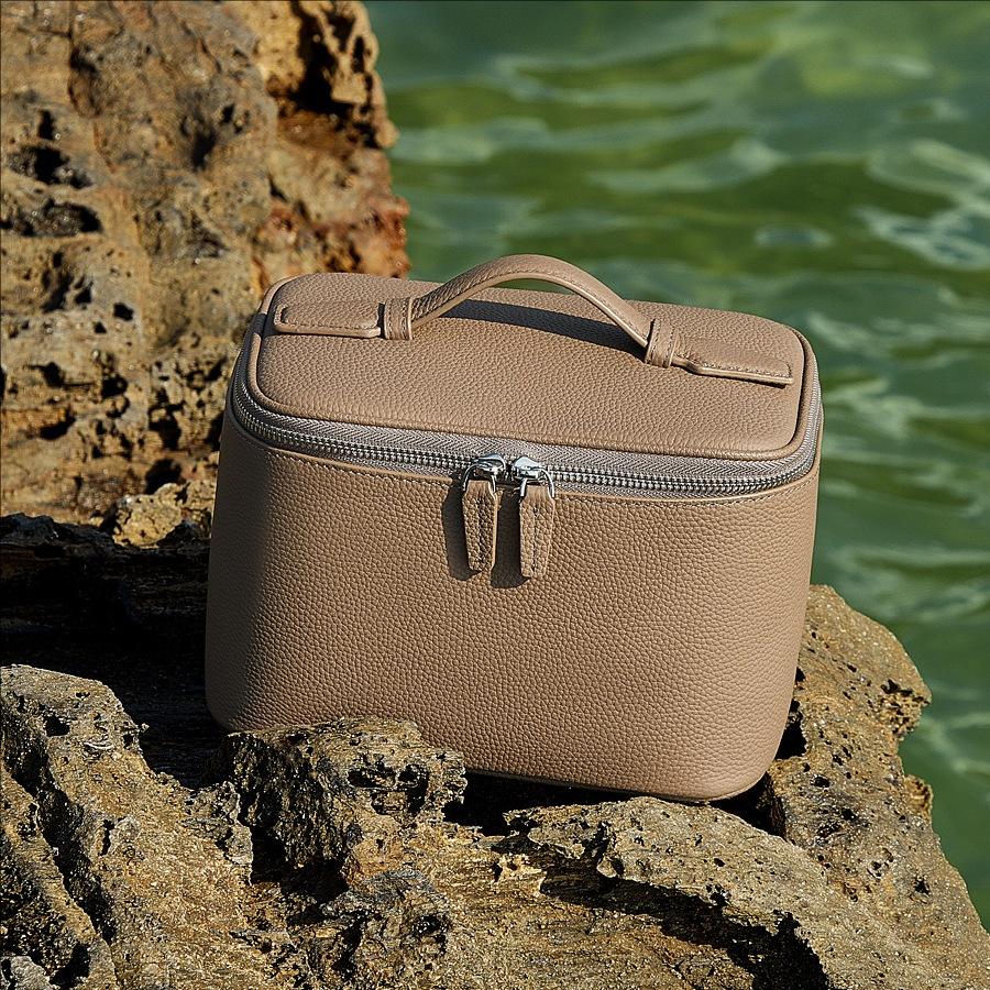 Portable Pebbled Leather Cosmetic Bag Fashion Solid Color Travel Makeup Organizer for Women