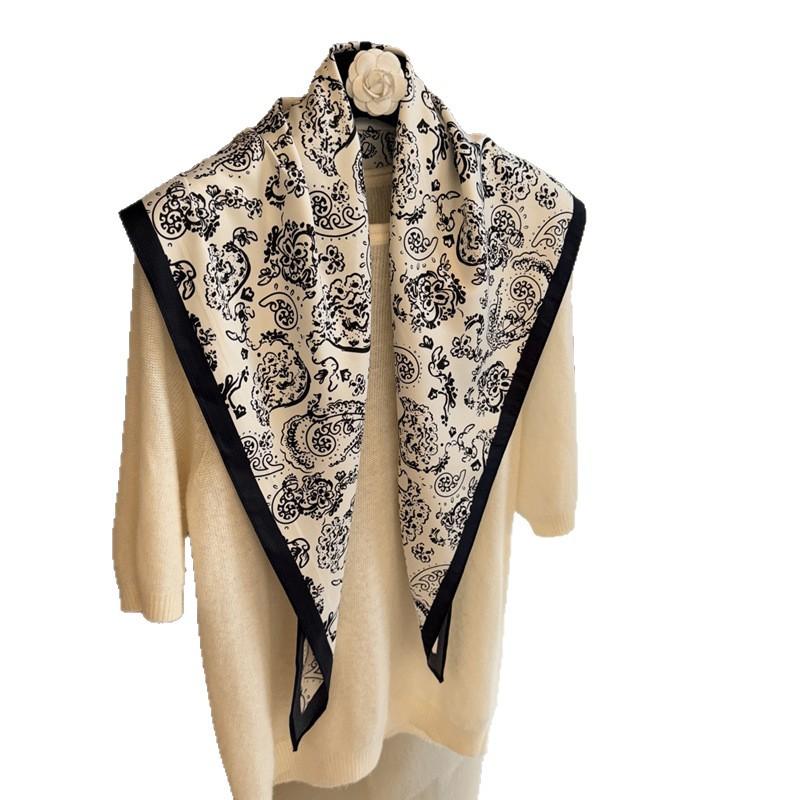Korean retro printed triangle scarf silk scarf women's versatile fashion scarf high-end shawl scarf outer silk scarf