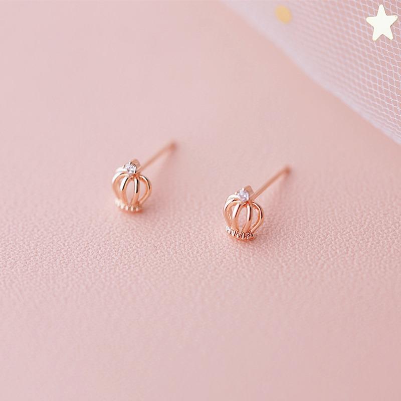 Crown Stud Earrings Women's Light Luxury Niche Design Sense Micro Zircon Hot Air Balloon Crown Earrings Sleep Free Earrings