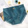 Plus-Size Lace Cotton Crotch Briefs: Breathable & Stylish for 200 Lbs