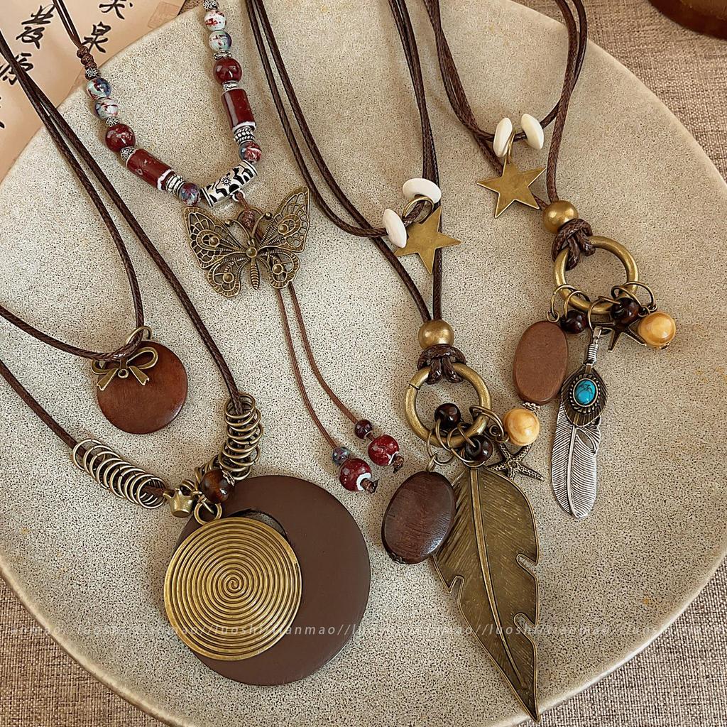 2025 Bohemian Ethnic Choker: Light Luxury Clavicle Necklace for Women