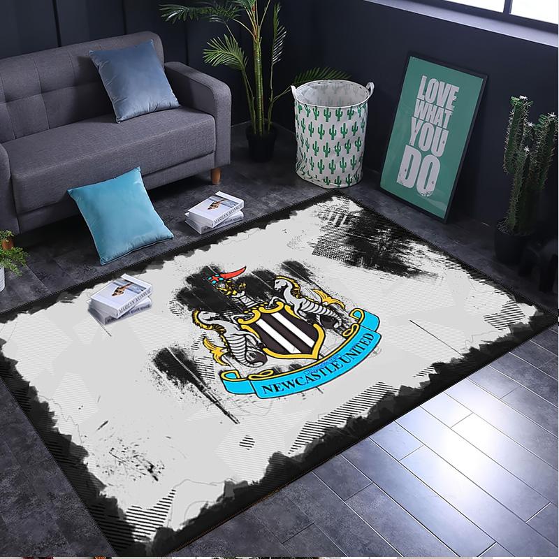 1PC rug Newcastle United Crest Carpet, Chair Rug,Area Rug for Office Bedroom living rooms bedroom, Doormat decor Christmas fan gifts