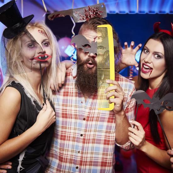 2Pcs Giant Comb Big Comb Prop Funny Huge Comb Jumbo Comb Prank Costume for Women And Men Halloween Party Favors