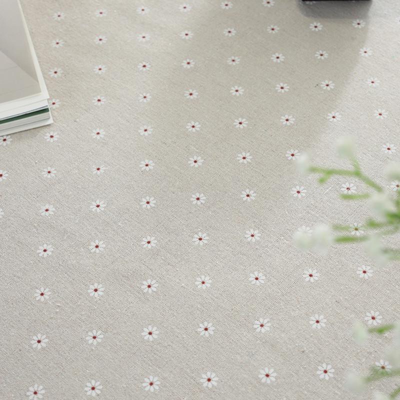 Хлопково-льняная скатерть с рисунком «Пасторальная маргаритка»: Пылезащитный чехол для журнального столика