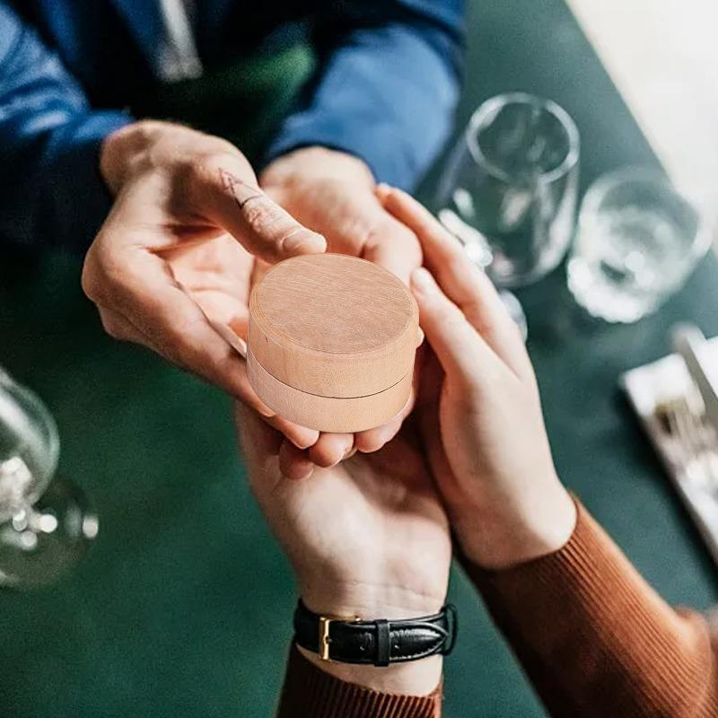 1/8x Mini Round Wooden Box Wedding Ring Jewelry Trinket Box Wood Storage Container Case DIY Your Names and Date Ring Container
