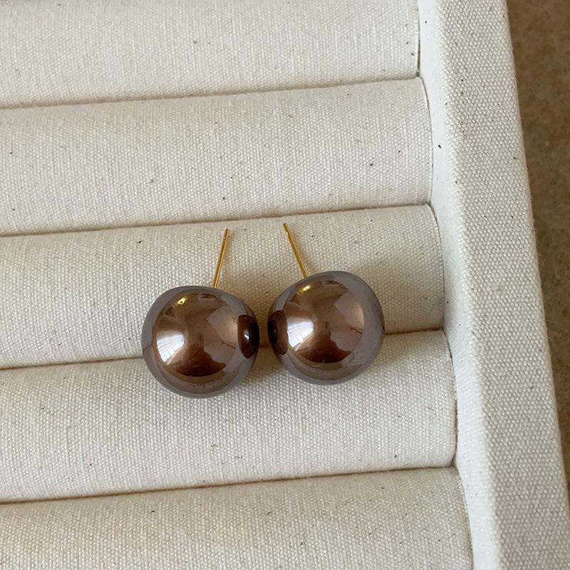 Простые и высококачественные серьги-гвоздики с жемчугом цвета мокко, женские элегантные и модные универсальные серьги в стиле ретро во французском стиле