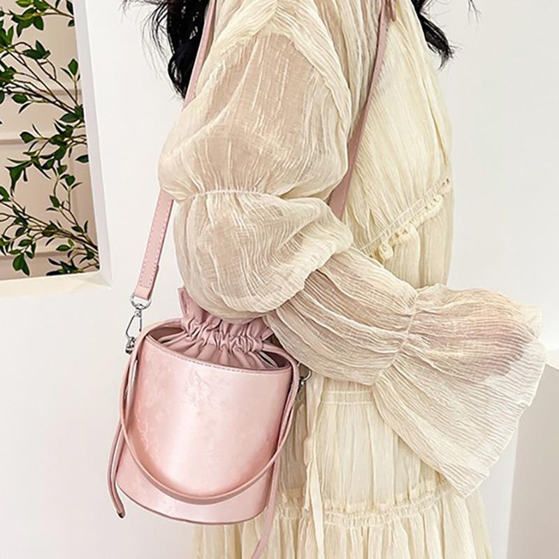 Fashion Drawstring Single Shoulder Bucket Bag For Women New Simple Mini Crossbody Bags Ladies Commuting Shopping Handbags