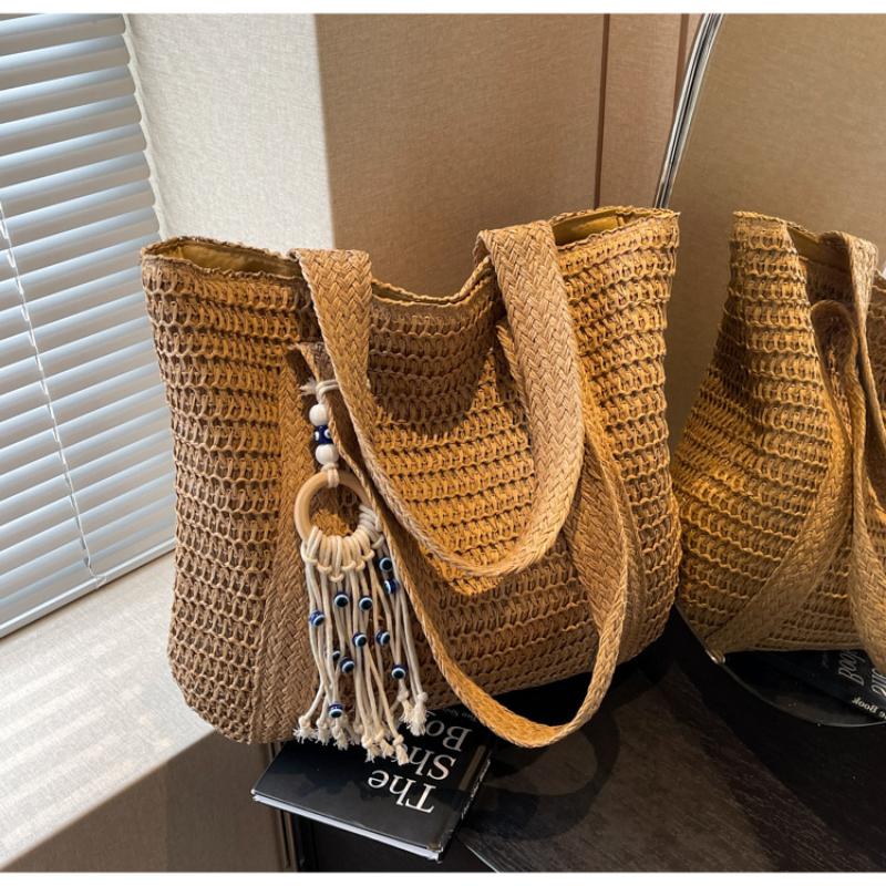 2025 New Straw Plaited Woven Women's Roomy Bag Casual Versatile Single Shoulder Bag High Capacity Seaside Beach Bag Vacation Commuter Large Tote Bag