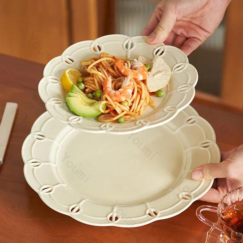 Креативная однотонная керамическая тарелка, роскошные ресторанные тарелки для пасты, уникальные полые десертные тарелки, бытовая посуда