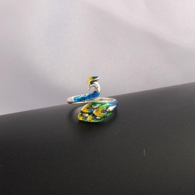 Простое ретро объемное кольцо с павлином женское кольцо