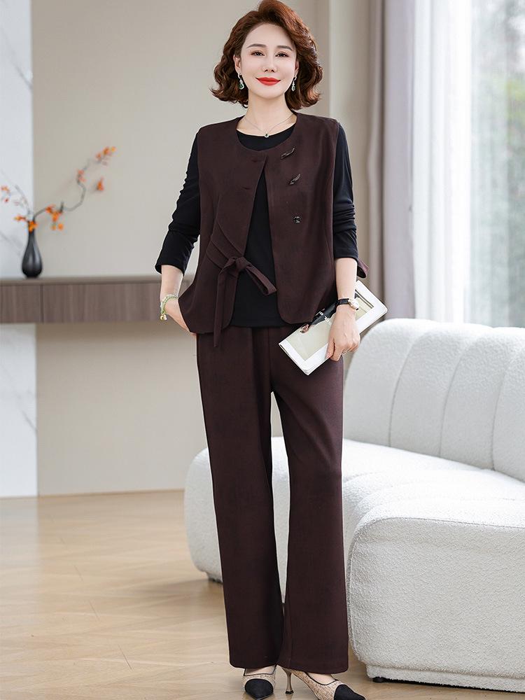 Стильный комплект: блузка и жакет большого размера для женщин среднего возраста - Мода Весна/Осень