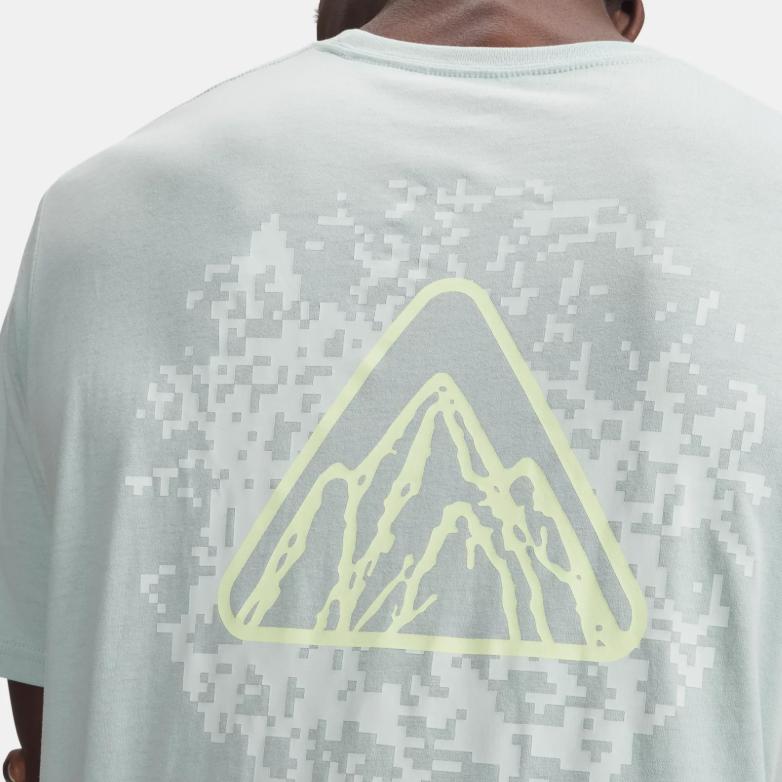 Under Armour Мужская футболка с коротким рукавом и круглым вырезом Mountain Pursuit 6009255-477