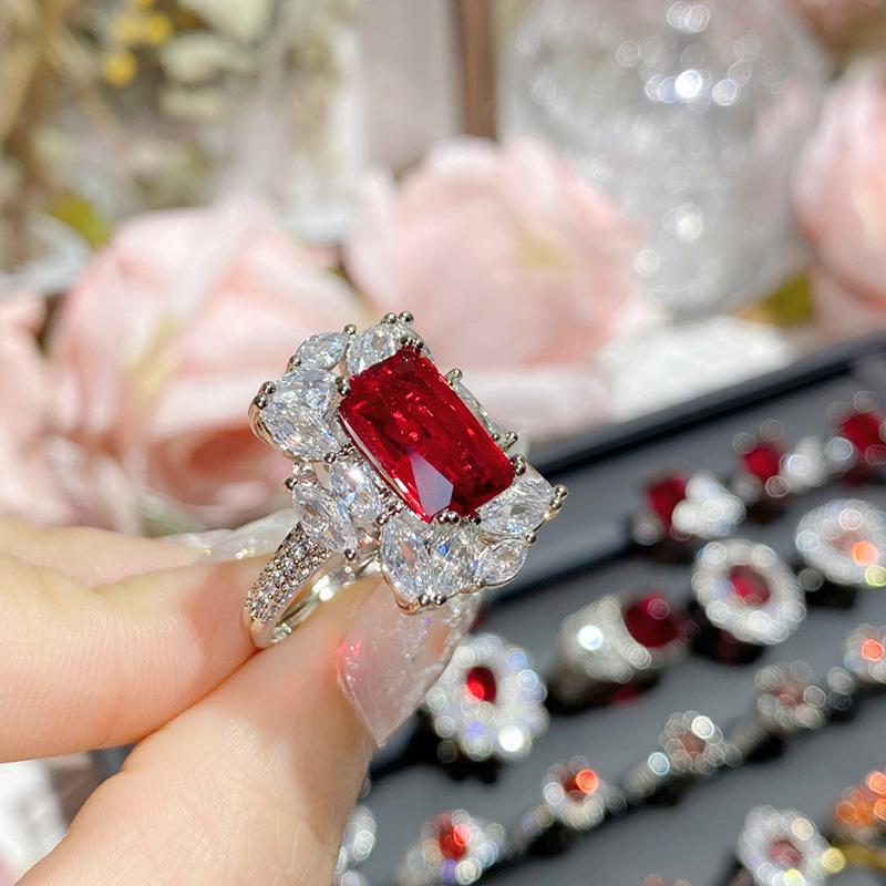 Luxury Colored Gemstone S925 Sterling Silver Silver Plated Inlaid Ring Ladies Medieval Design Noble Zircon Evening Banquet