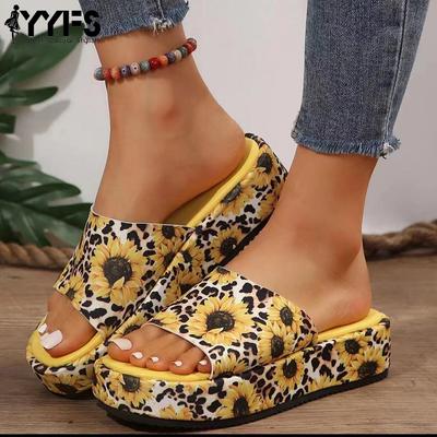 Летняя мода Женские тапочки Толстая подошва Пляжная обувь Повседневные тапочки больших размеров