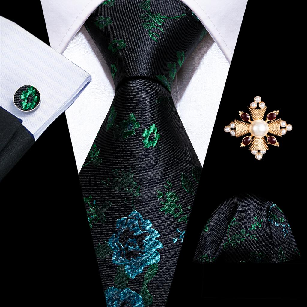 Комплект для мужчин: галстук, брошь и карманный платок