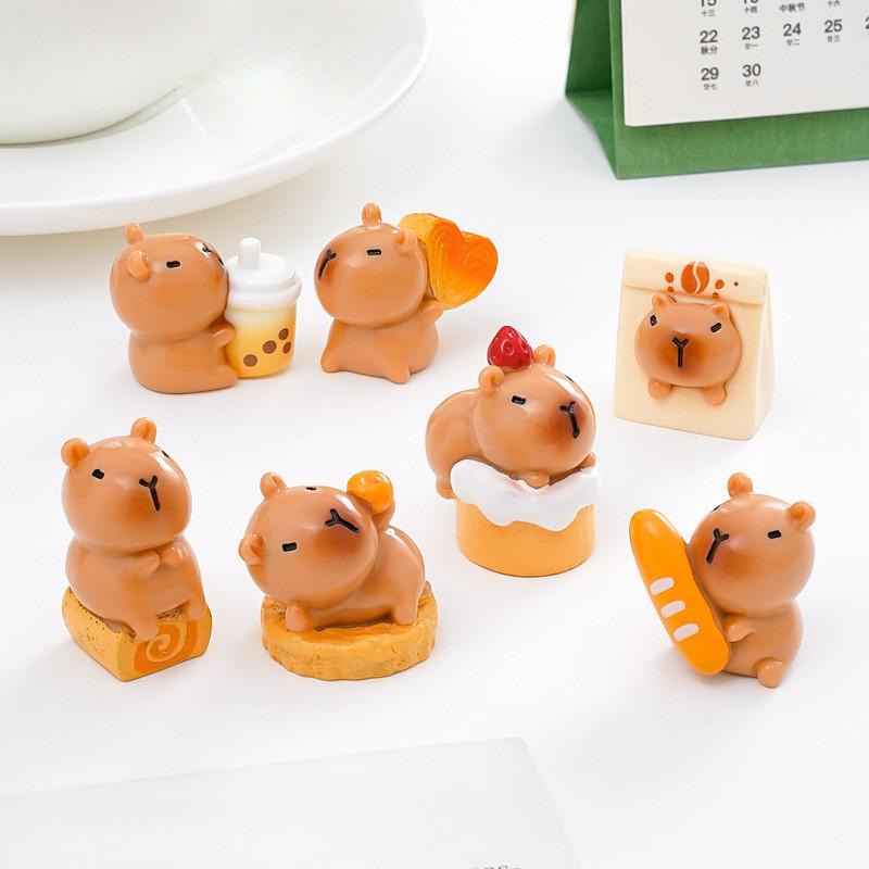 7Pcs/set Cartoon Cake Bread Capybara Animal Miniatures Resin Ornaments Fairy Garden Decoration Micro Landscape