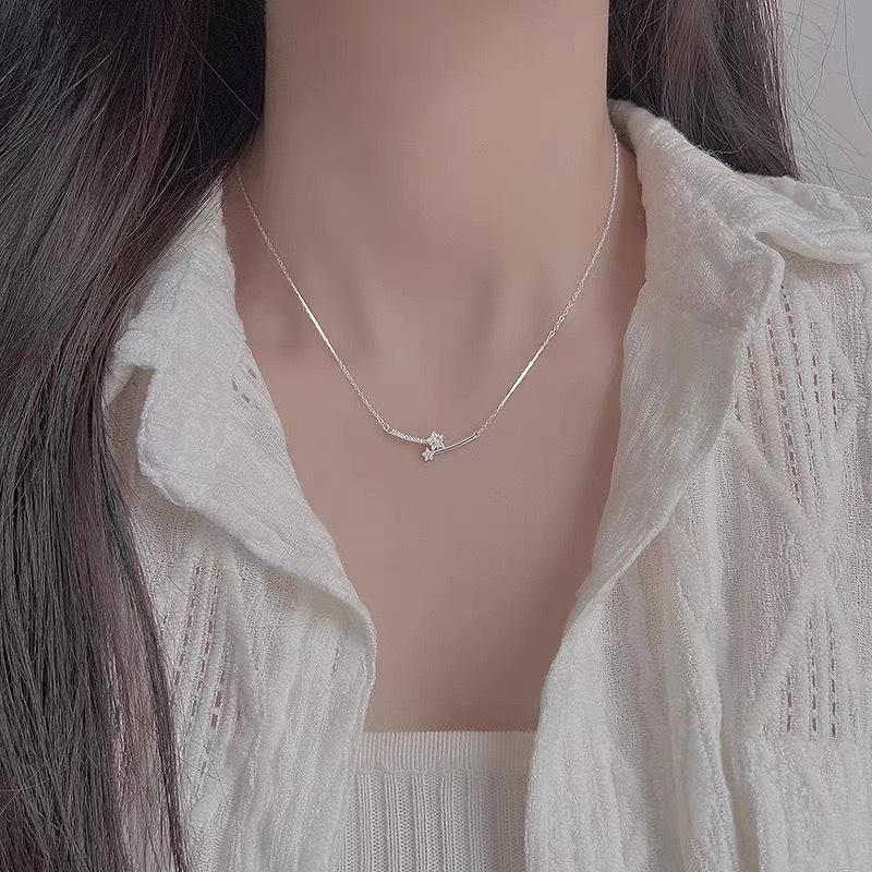 Звездное соглашение ожерелье Метеор для женщин, модная легкая роскошная ниша, высококачественный дизайн, чувственная ключичная цепочка, новогодний новый стиль