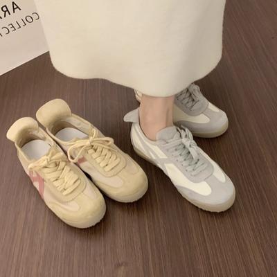 Женская обувь – Кроссовки