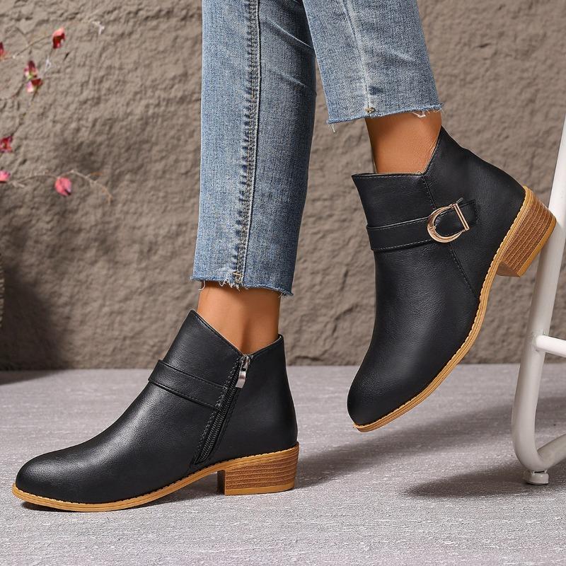 Women's Boots Martin Boots Autumn and Winter New Large Size Short Boots Pointed Middle Heel Belt Buckle Women's Boots