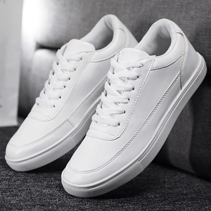 Мужская обувь Осенняя молодежная белая обувь Туфли на пластинах Сотня повседневная кожаная обувь Спортивная маленькая белая обувь