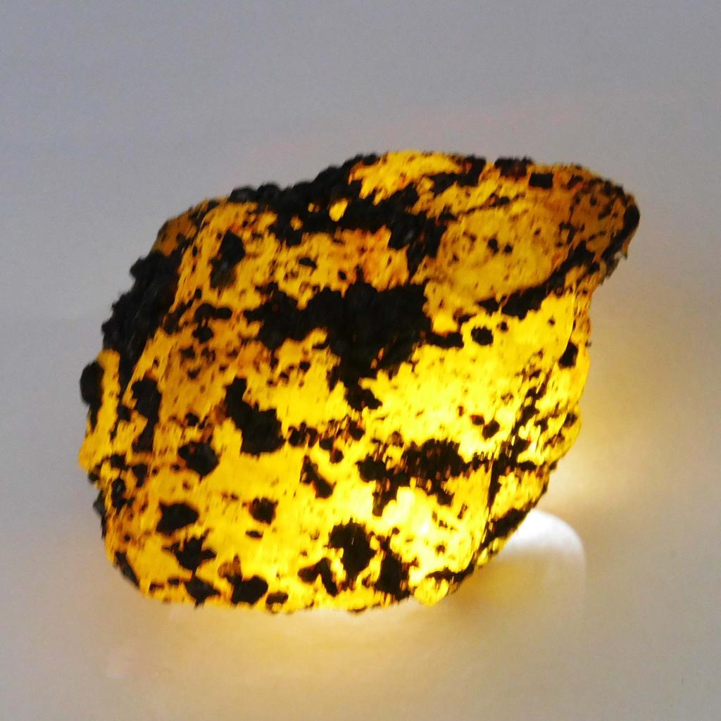 Yellow Sapphire   157 Ct Earth Mined Loose Gemstone Natural Huge Rough