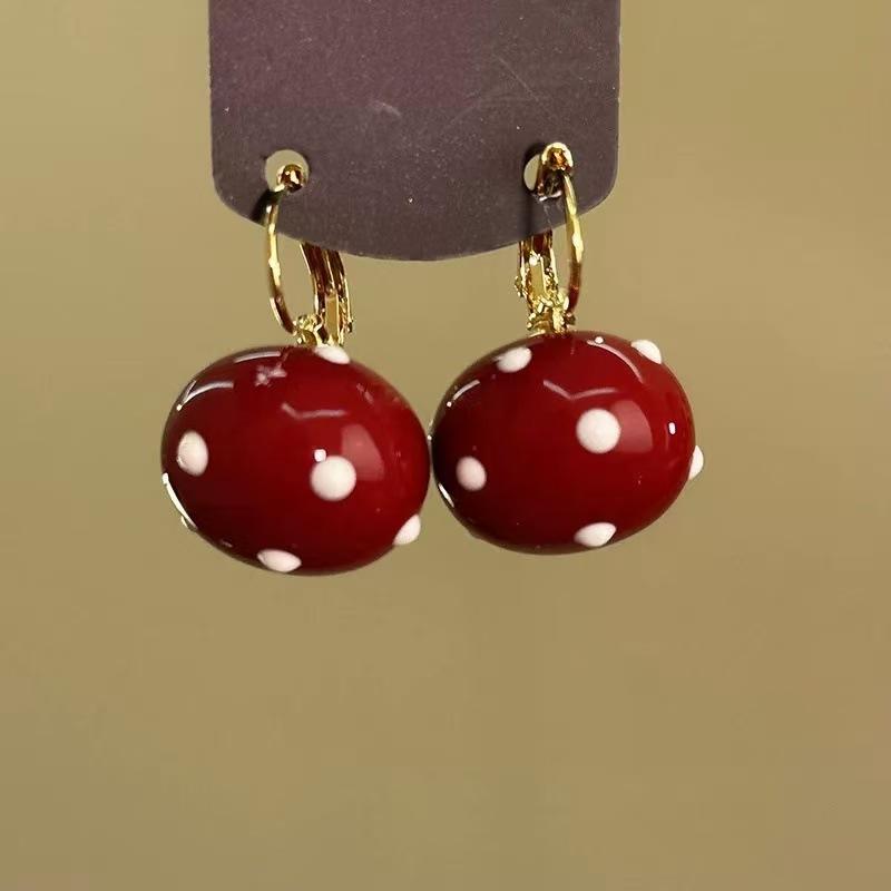 Серебряная игла Анкара красные серьги-гвоздики с сердцем, модный темперамент, новые серьги, легкая роскошь, высокий стиль, осень и зима