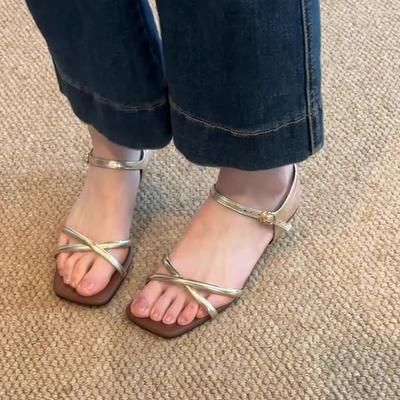 Версия из овчины~ летние внешние сандалии на ретро танкетке, женские универсальные, с квадратным носком и открытым носком, высококлассные римские туфли